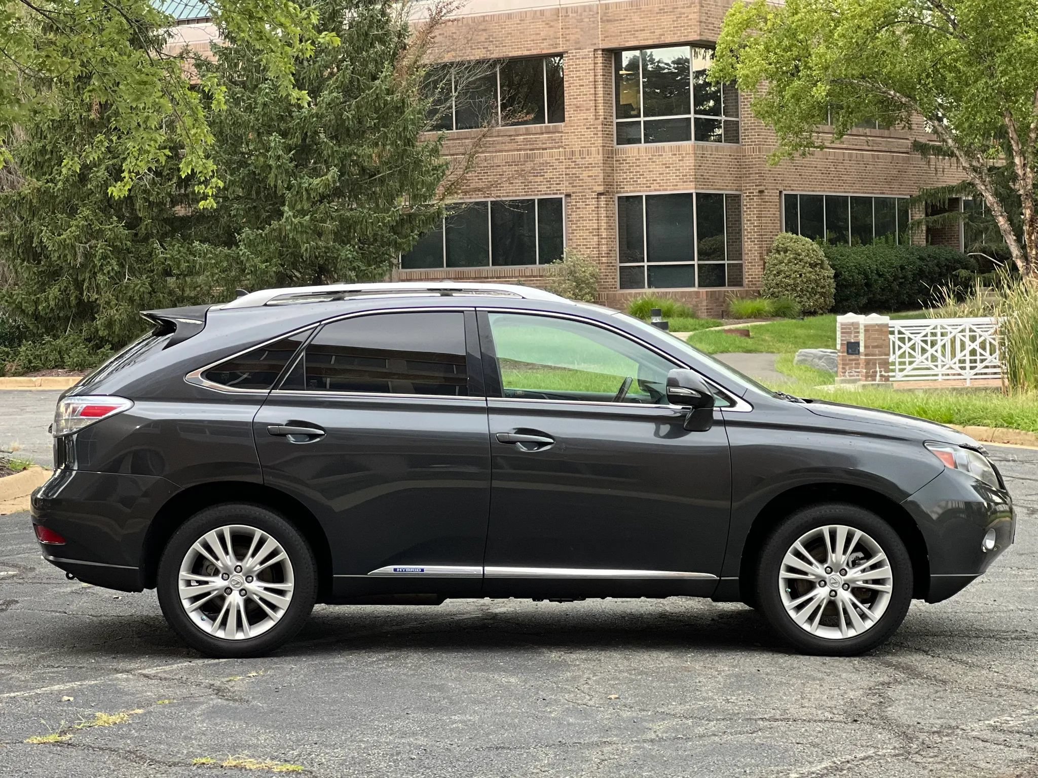 Used 2010 Lexus RX 450h AWD image 6