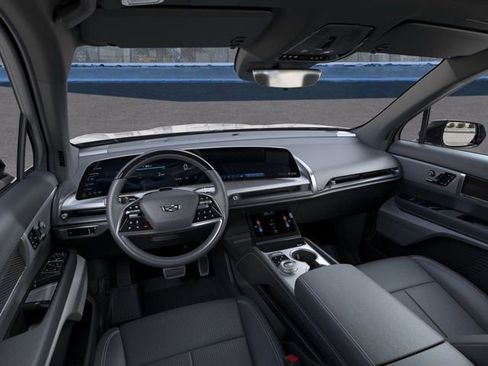 New 2026 Cadillac Vistiq Luxury w/ LPO, Floor Liner Package AWD/4WD image 15