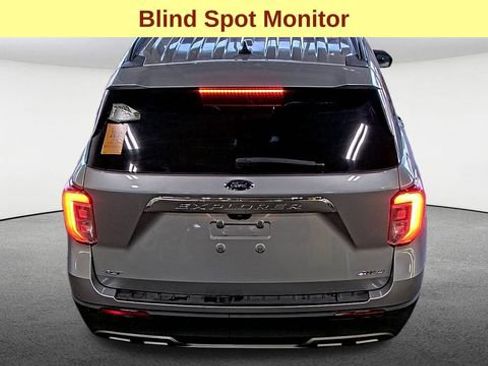 Used 2022 Ford Explorer XLT w/ Equipment Group 202A AWD/4WD image 7