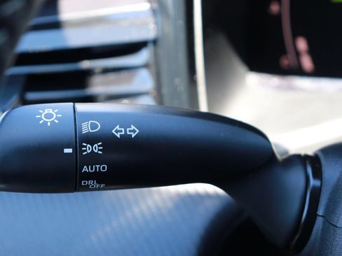Used 2025 Toyota Camry SE FWD image 25