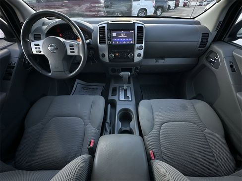 Used 2019 Nissan Frontier SV image 20