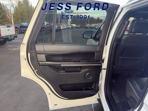 Used 2020 Ford Expedition XLT w/ Equipment Group 202A image 14