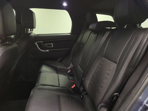 Used 2019 Land Rover Discovery Sport SE AWD/4WD image 30