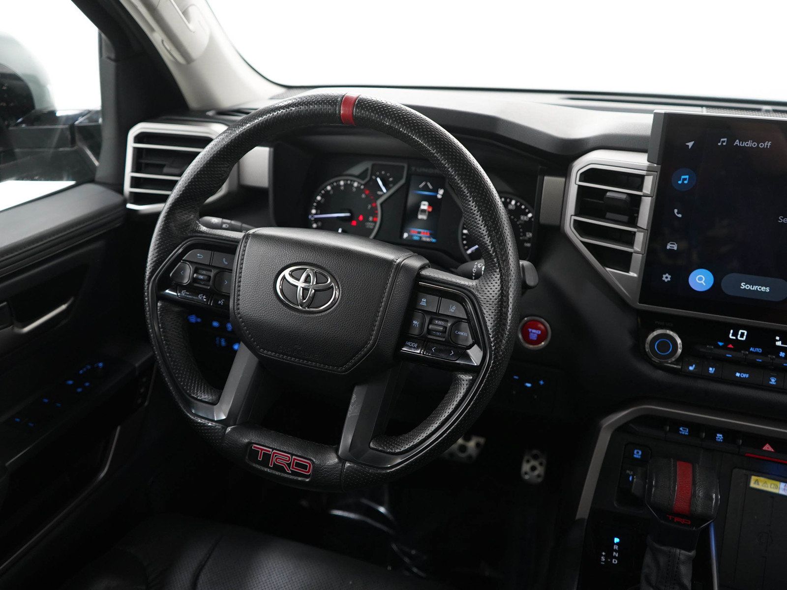 Used 2022 Toyota Tundra Limited AWD/4WD image 14