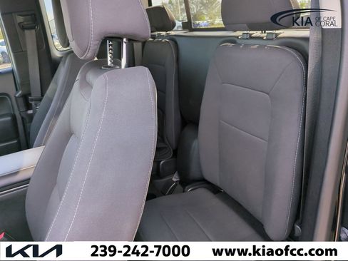 Used 2021 Chevrolet Colorado LT w/ LT Convenience Package image 11