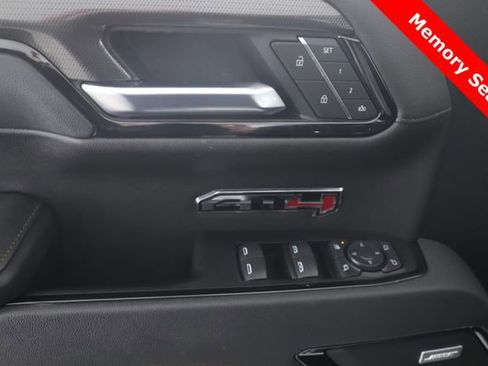 Used 2025 GMC Sierra 1500 AT4 w/ Technology Package AWD/4WD image 20