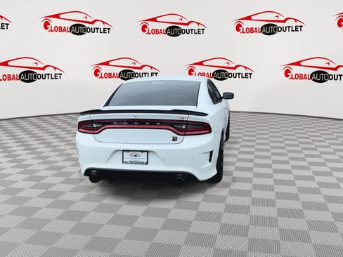 Used 2019 Dodge Charger Scat Pack w/ Plus Group RWD image 7