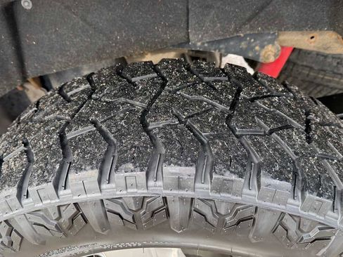 Used 2020 Chevrolet Silverado 2500 LTZ w/ LTZ Premium Package image 31