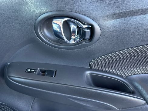 Used 2017 Nissan Versa SV FWD image 17