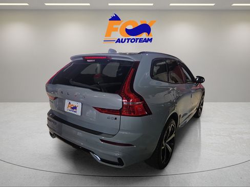 Used 2024 Volvo XC60 B5 Ultimate AWD/4WD image 4