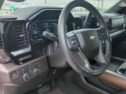 Used 2024 Chevrolet Silverado 3500 High Country w/ High Country Premium Package AWD/4WD image 10