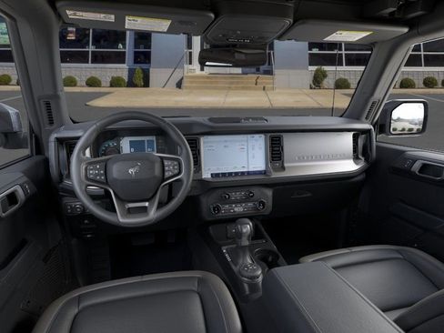 New 2025 Ford Bronco Outer Banks AWD/4WD image 9