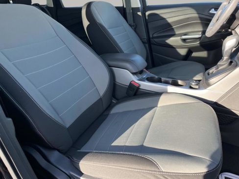 Used 2016 Ford Escape SE w/ Equipment Group 201A image 26