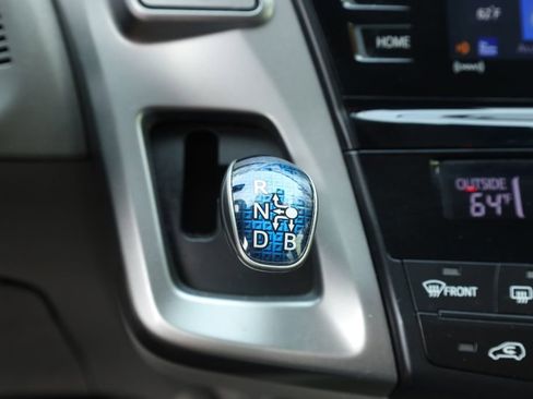 Used 2017 Toyota Prius V Five image 22