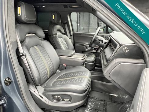Used 2023 Rivian R1S Adventure AWD/4WD image 9
