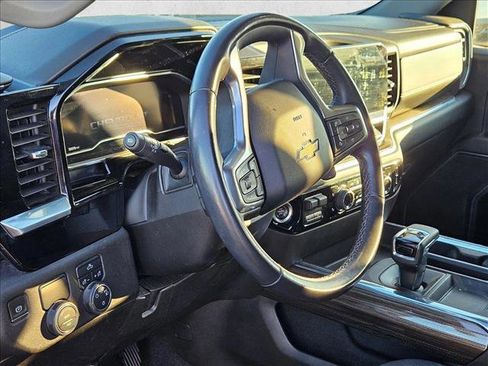 Used 2022 Chevrolet Silverado 1500 LT w/ Texas Edition Plus image 10