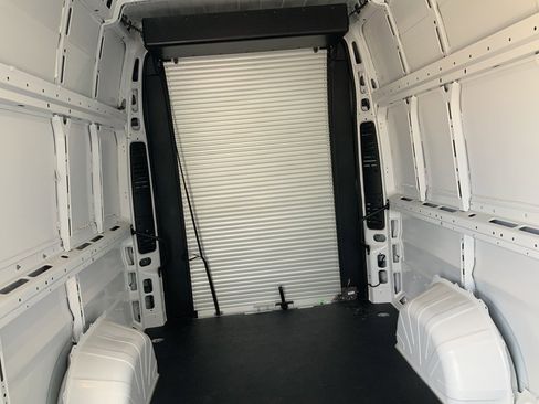 New 2025 RAM ProMaster 3500 w/ Roll-Up Rear Door Package image 13