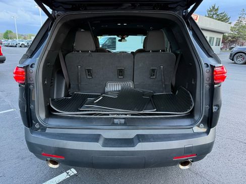 Used 2023 Chevrolet Traverse LT w/ Midnight/Sport Edition AWD/4WD image 40