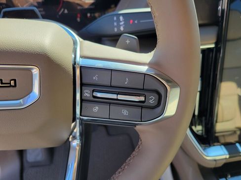 New 2026 GMC Yukon XL Denali w/ Denali Reserve Package RWD image 18