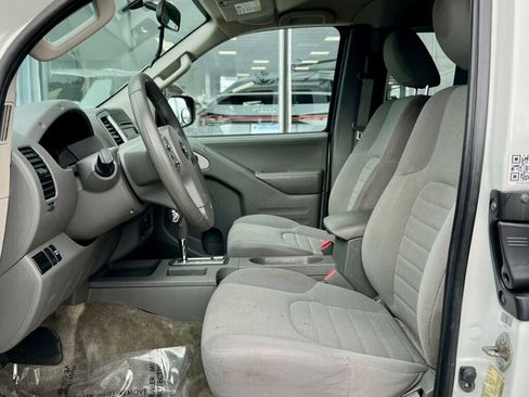 Used 2017 Nissan Frontier S image 13