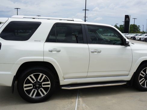 Used 2015 Toyota 4Runner Limited RWD image 5
