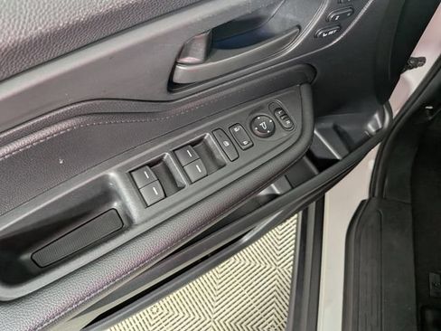 Used 2025 Honda Odyssey EX-L image 15