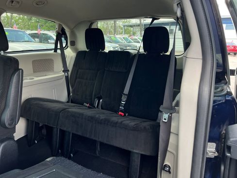 Used 2016 Dodge Grand Caravan SE w/ Quick Order Package 29E SE image 11