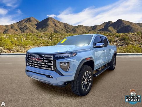 Used 2025 GMC Canyon Denali AWD/4WD image 2
