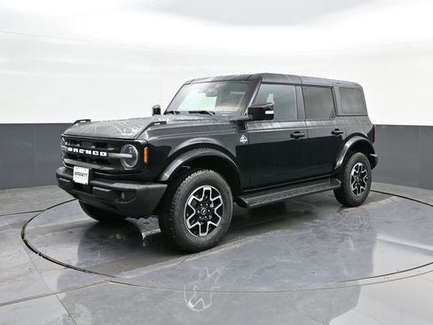 New 2025 Ford Bronco Outer Banks image 32