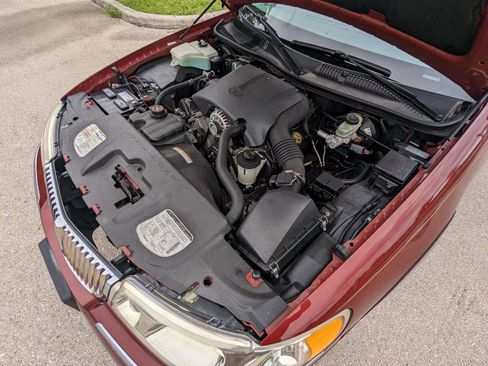 Used 1998 Lincoln Town Car Executive image 35