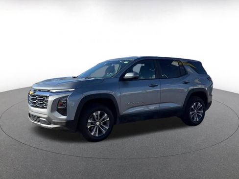 Used 2025 Chevrolet Equinox LT image 8