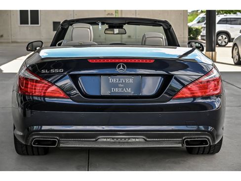 Used 2015 Mercedes-Benz SL 550 image 7