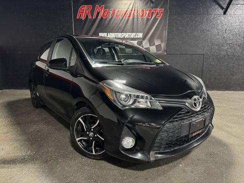 Used 2015 Toyota Yaris SE FWD image 7
