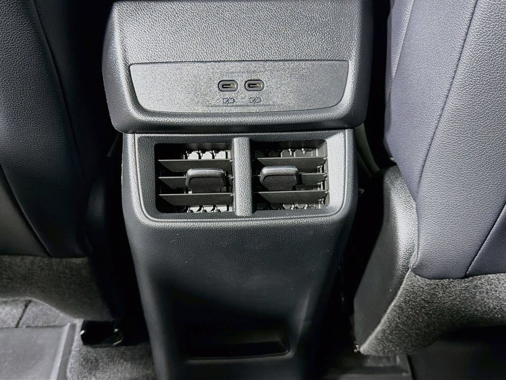 New 2027 Chevrolet Equinox RS w/ LPO, Floor Liner Package AWD/4WD image 20