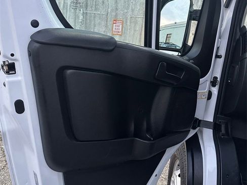 Used 2023 RAM ProMaster 3500 w/ Driver Convenience Group image 8