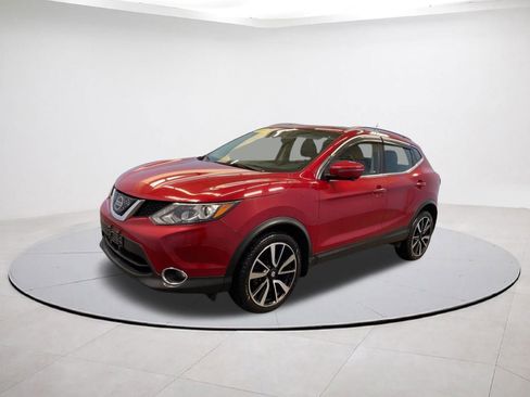Used 2018 Nissan Rogue Sport SL w/ SL Premium Package AWD/4WD image 3
