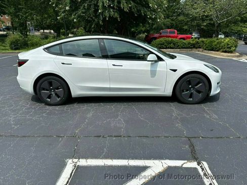 Used 2023 Tesla Model 3 Standard Range RWD image 7