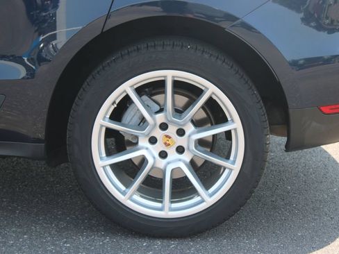 Used 2018 Porsche Macan S AWD/4WD image 18