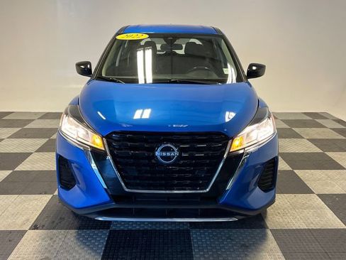 Used 2022 Nissan Kicks S FWD image 2