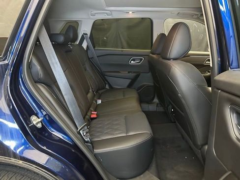 New 2026 Nissan Rogue Platinum w/ Platinum Premium Package AWD/4WD image 17