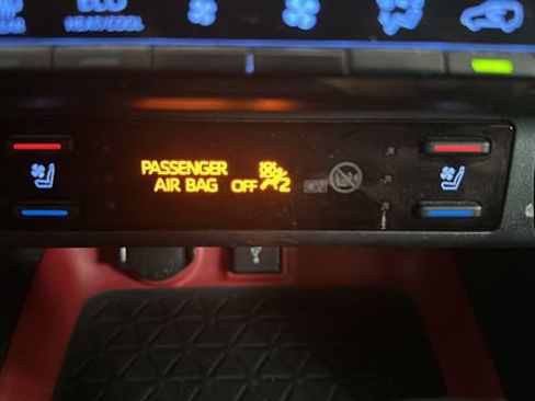 Used 2020 Toyota RAV4 TRD Off-Road w/ TRD Off-Road Weather Package AWD/4WD image 27