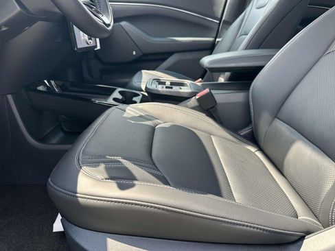 New 2025 Ford Mustang Mach-E Premium image 9