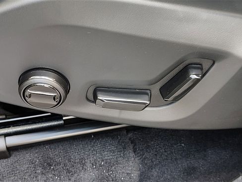 New 2026 Volvo XC90 B6 Plus image 11