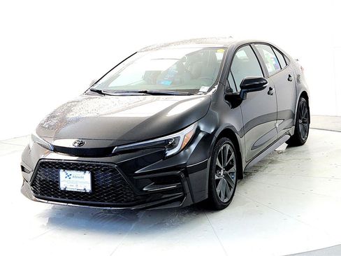 New 2026 Toyota Corolla SE image 2