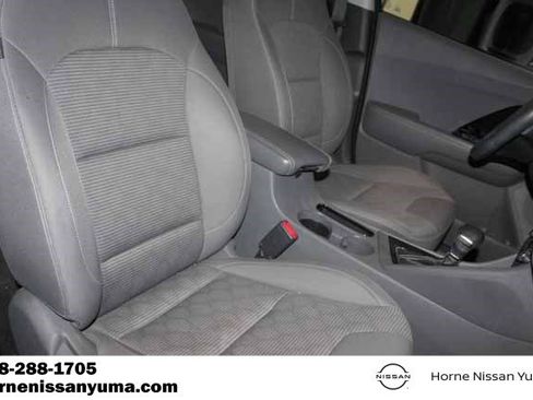 Used 2020 Kia Niro LXS image 6