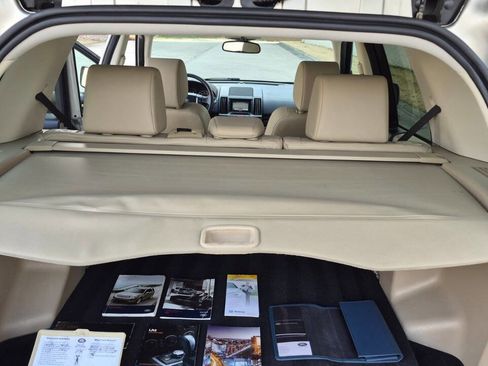 Used 2012 Land Rover LR2 HSE image 61