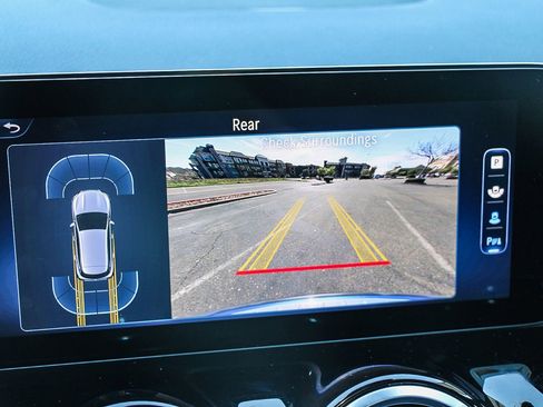Certified 2025 Mercedes-Benz GLA 250 4MATIC image 23