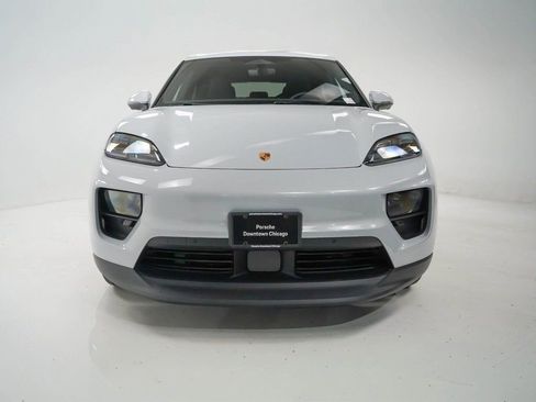 Certified 2025 Porsche Macan 4S Electric image 7