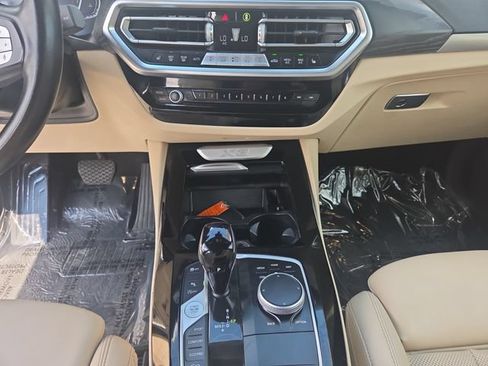 Used 2022 BMW X3 xDrive30i AWD/4WD image 11