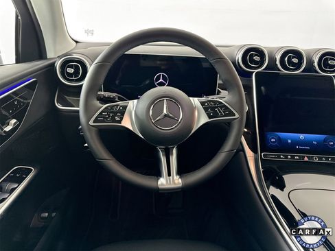 Used 2025 Mercedes-Benz GLC 350e 4MATIC image 24